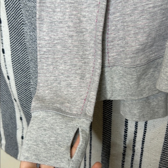 Lululemon In A Cinch Long Sleeve Tee - Picture 7 of 11